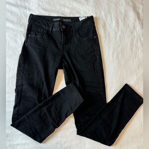 Old Navy Rockstar Low Rise Skinny Jeans